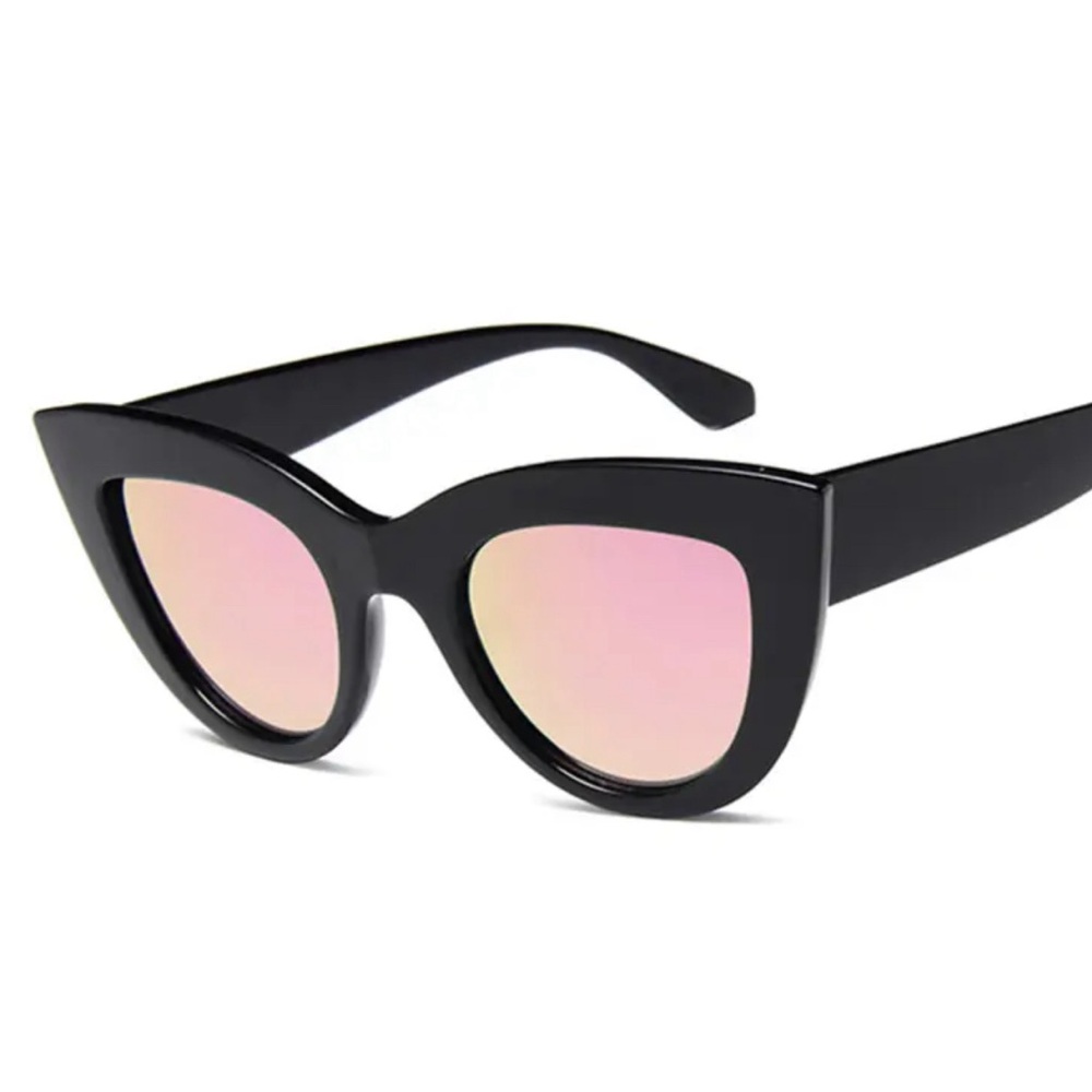 Retro Cat Eye Sunglasses Black Frame Black Lens UV400 Protection